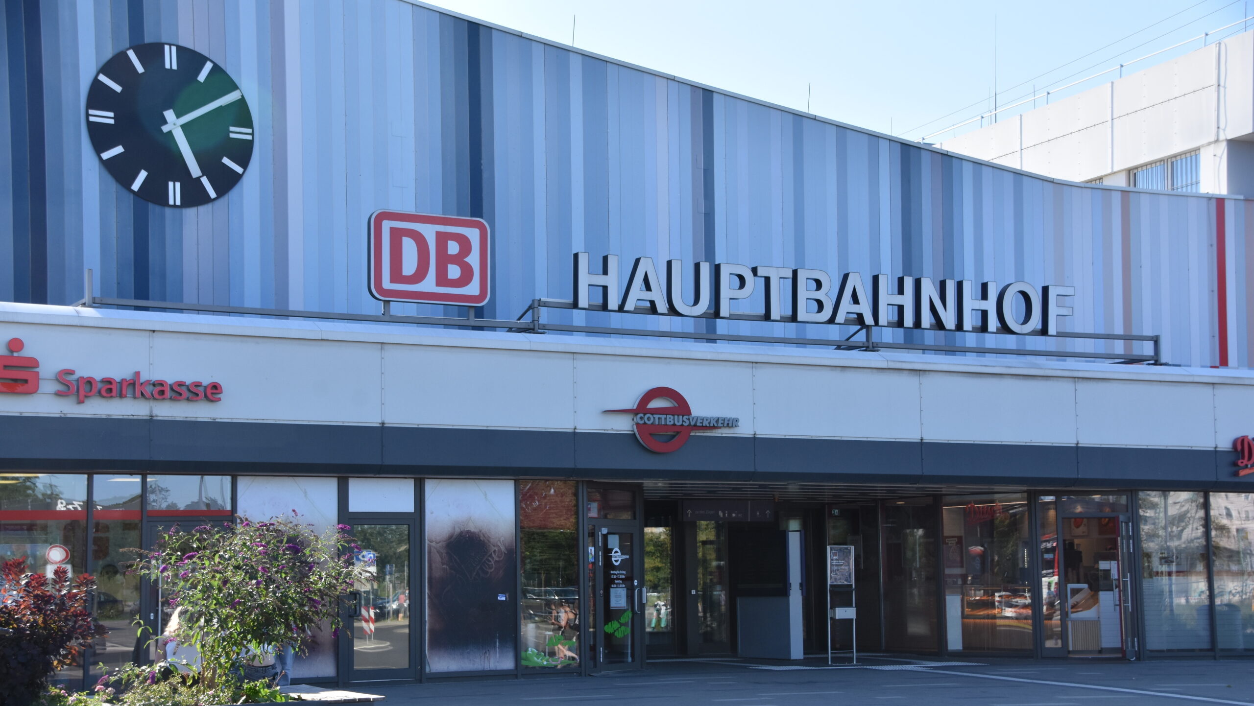 Cottbuser Hauptbahnhof, Haupteingang