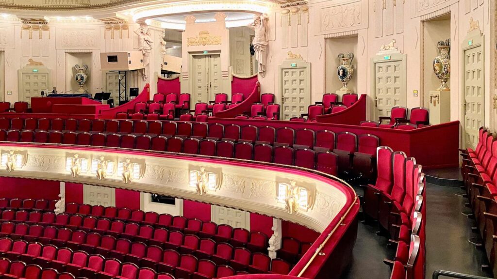 Geheimnisse im Staatstheater Cottbus