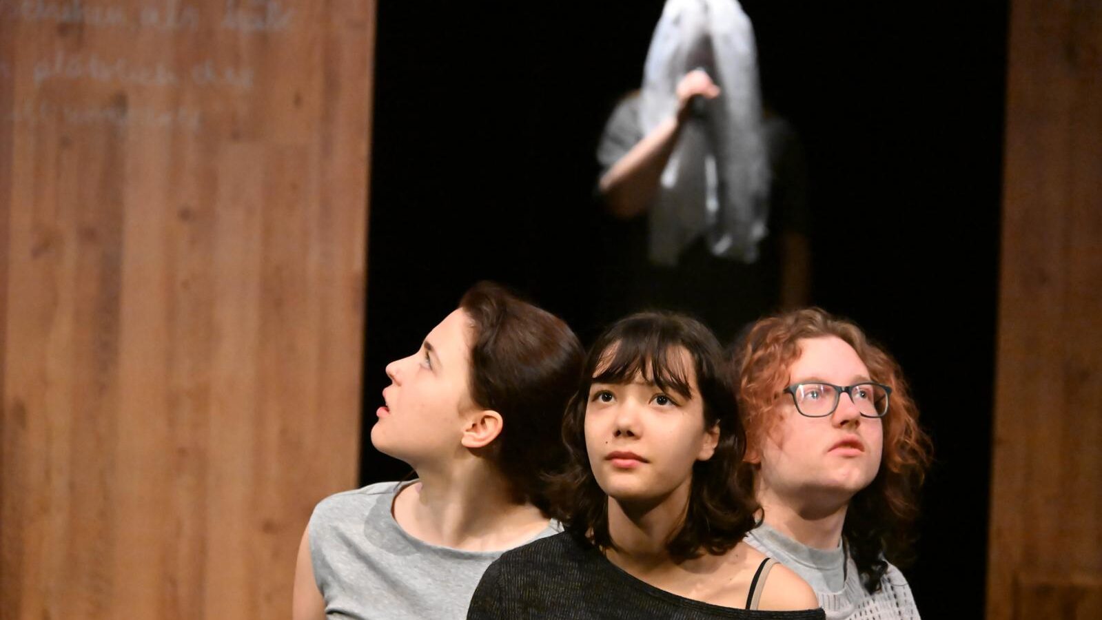 „Anne“ im Piccolo Theater: Jugend bringt Anne Franks Geschichte auf die Bühne
