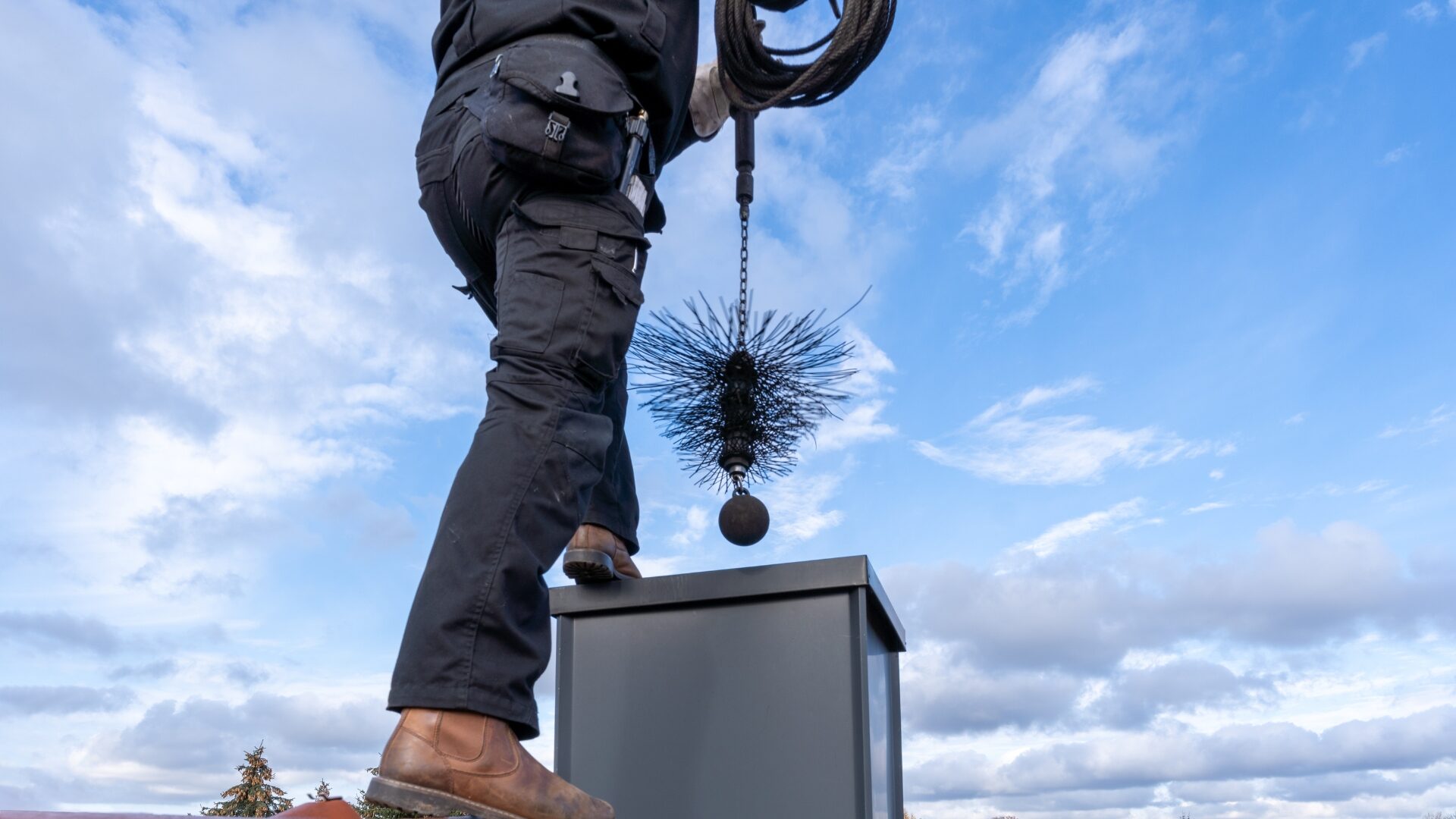 Neuer Mann auf dem Dach: Eric Nestler wird Cottbuser Bezirksschornsteinfeger