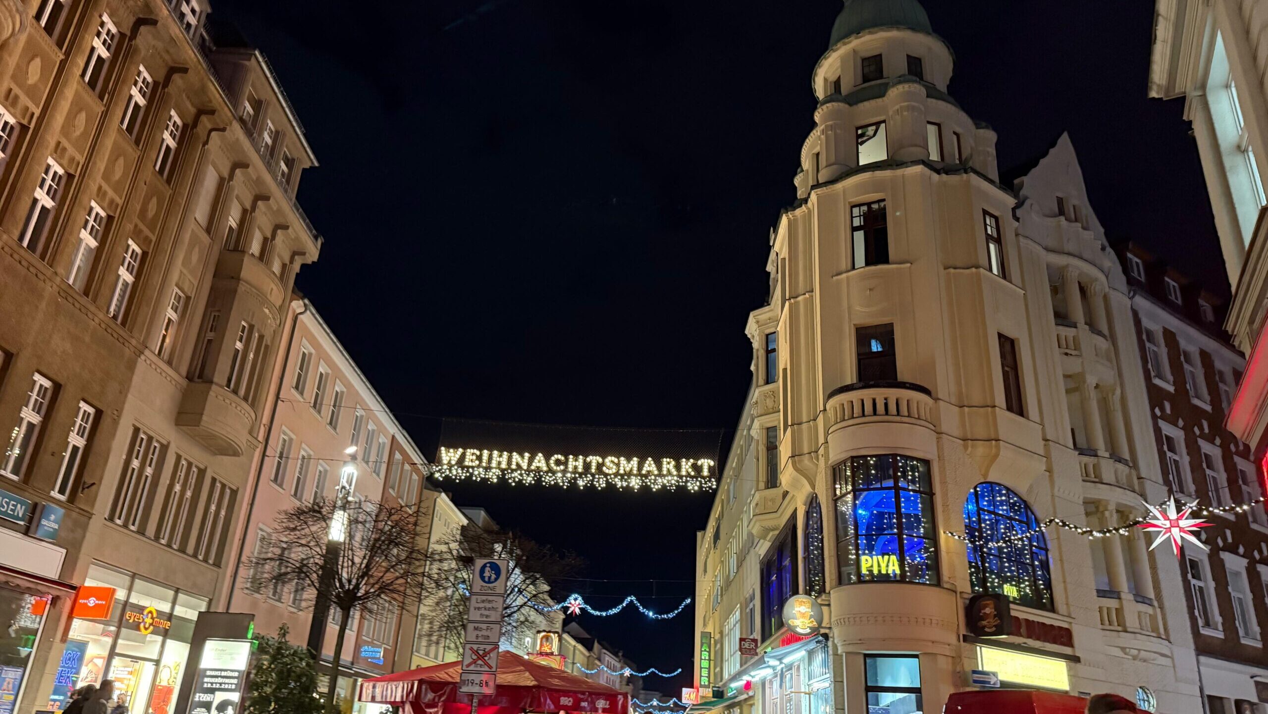 Die Bad Boys vom Weihnachtsmarkt – Wenn Polizisten nie Feierabend haben