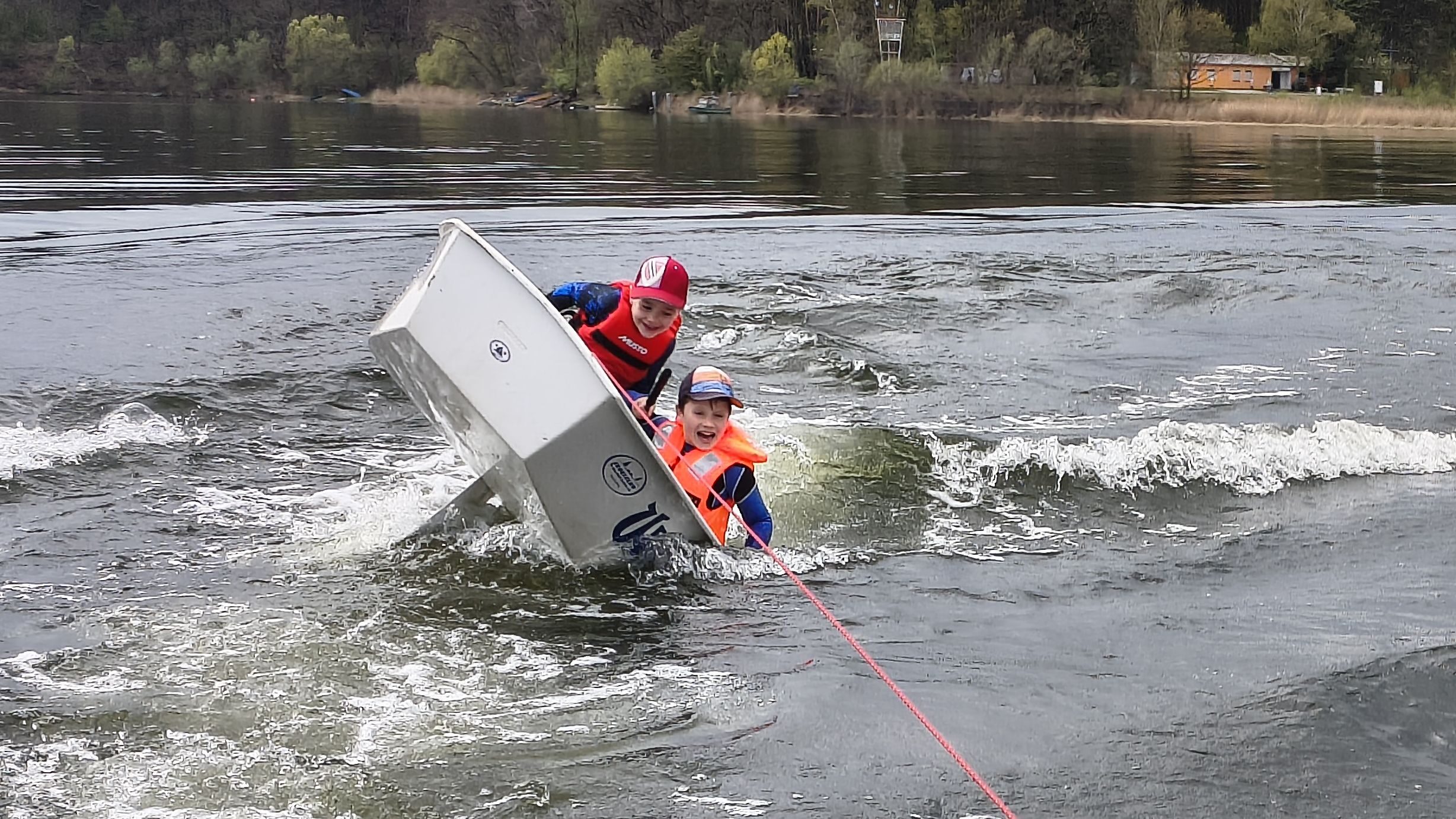 Segelclub Cottbus startet erfolgreich in die Saison und sucht Nachwuchs. Jetzt Probetraining für Jugendliche sichern.