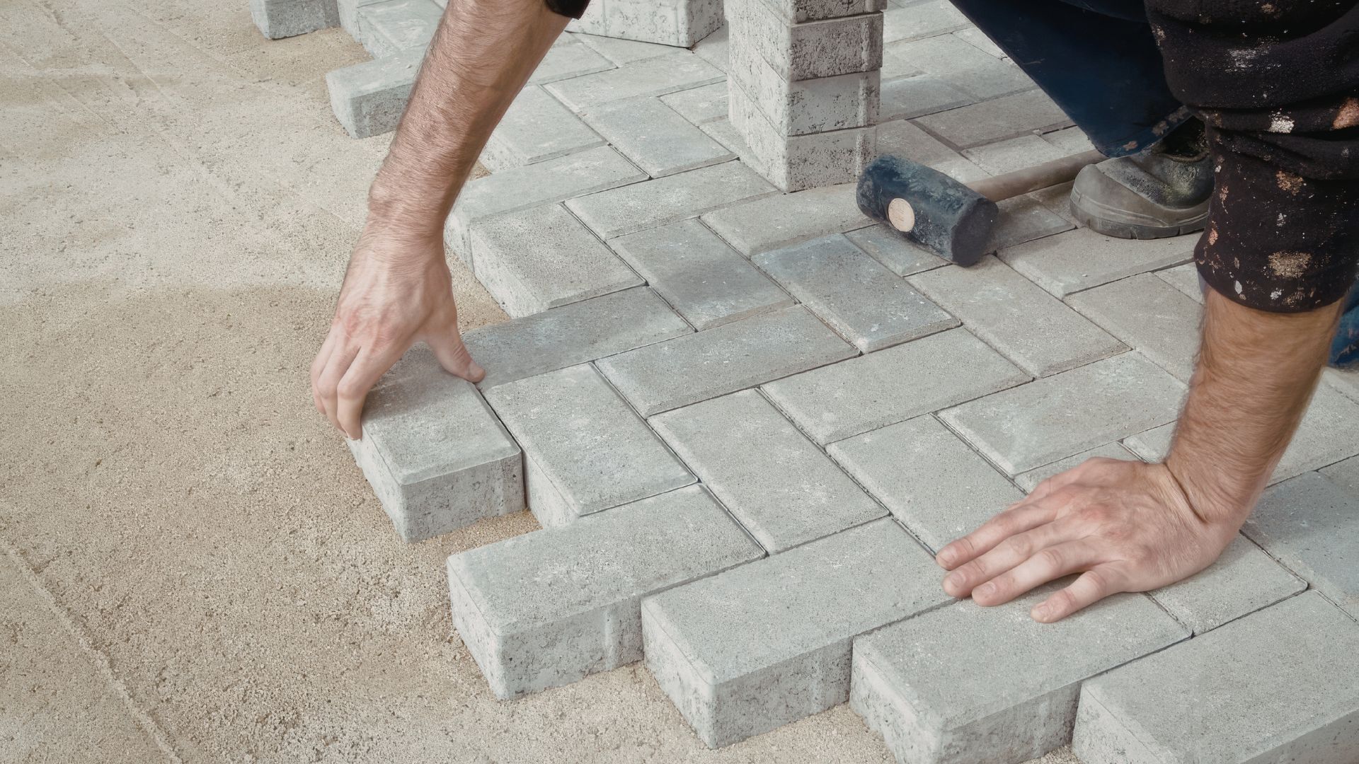 Gehweg dicht: Bauarbeiten sorgen für Sperrungen in Sandow