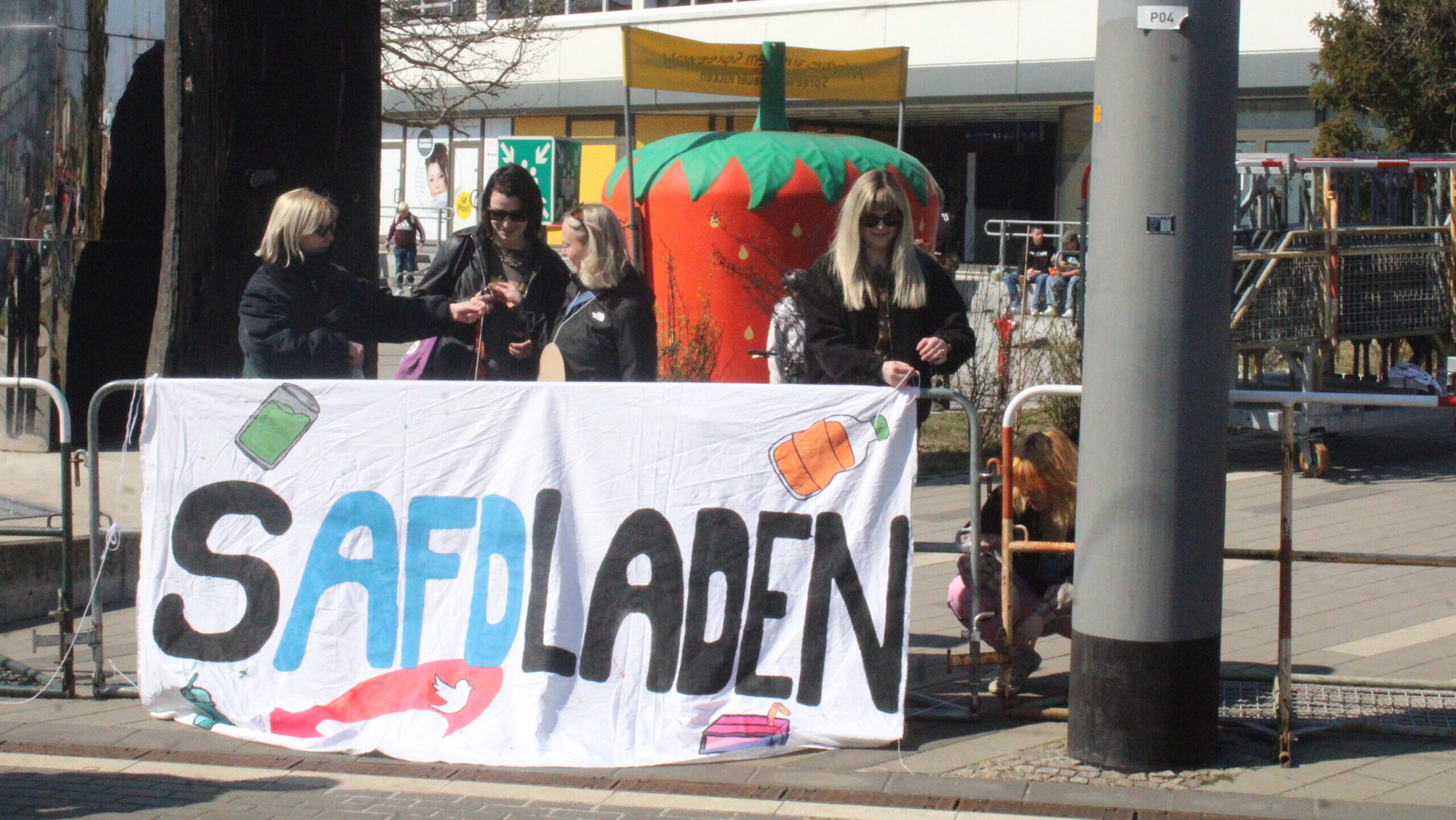 130 Menschen demonstrieren friedlich gegen AfD-Tagung in Cottbus