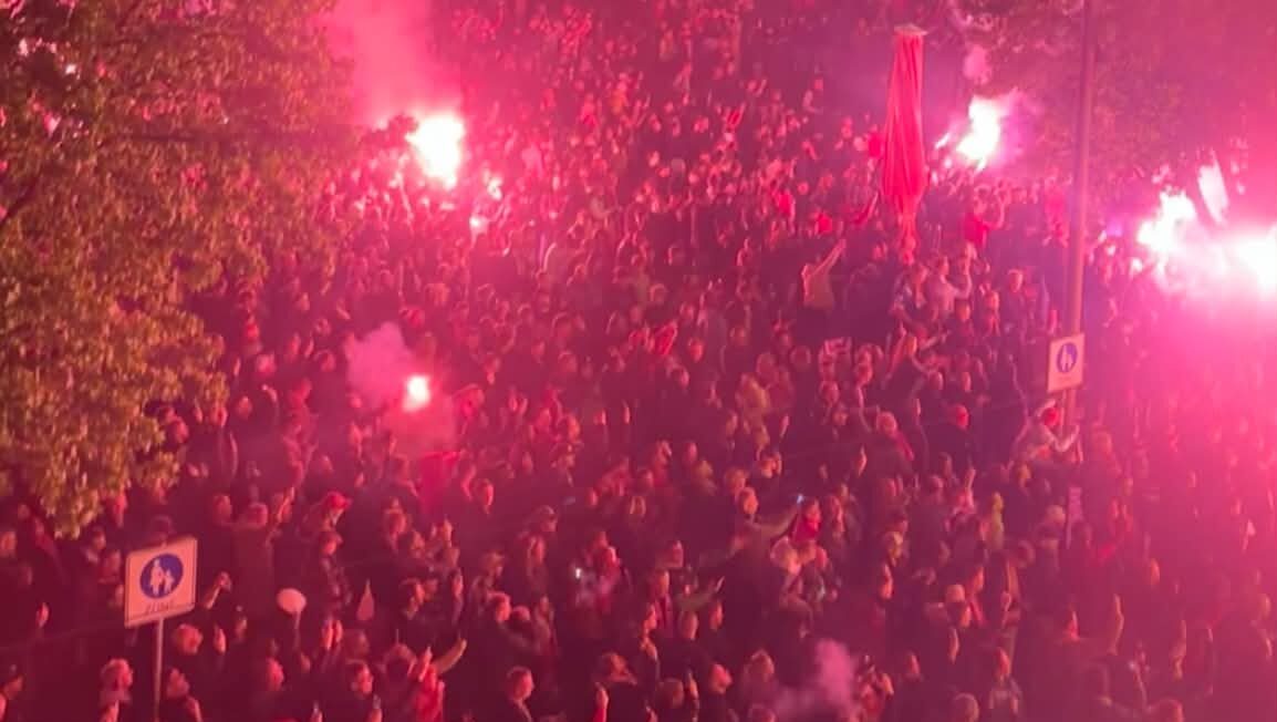 Tobias Schick gratuliert Energie Cottbus zum Aufstieg in die 2. Bundesliga