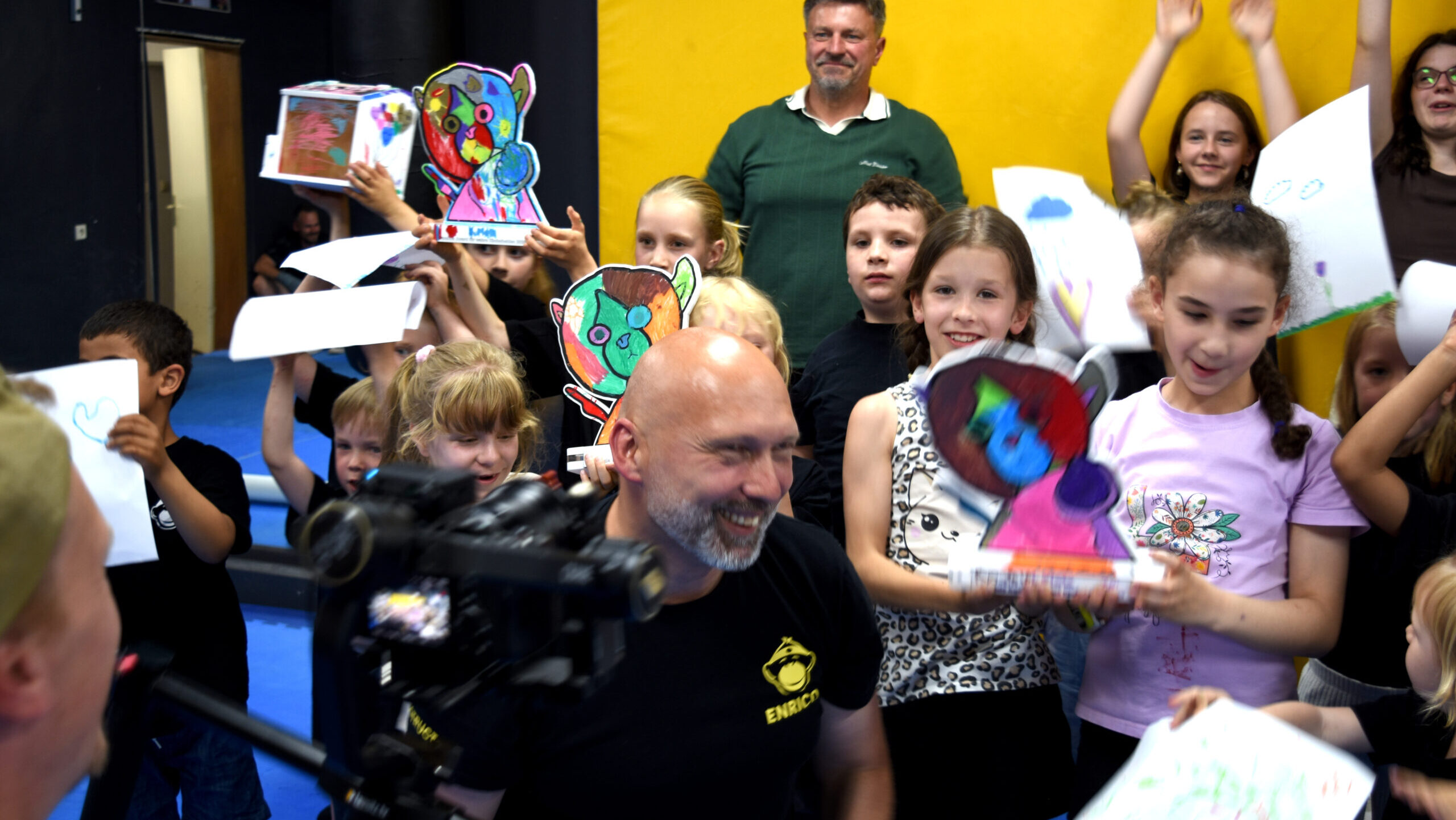 Kinder gestalten wieder die Pokale des Lausitzer Kinderschutzpreises und wird Woidke erneut Schirmherr